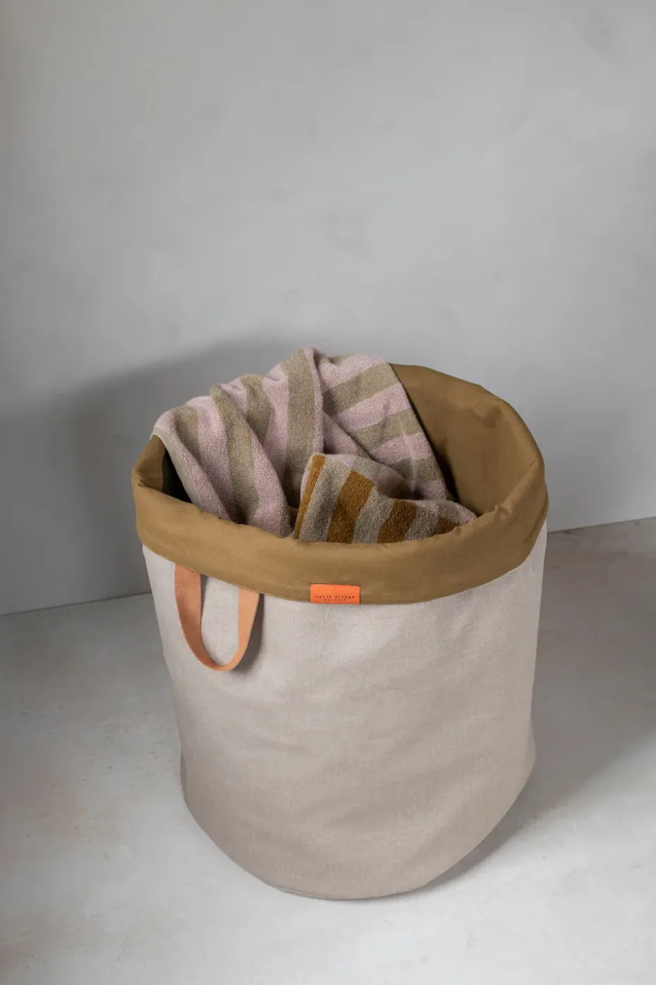 Sort It laundry basket, Sand