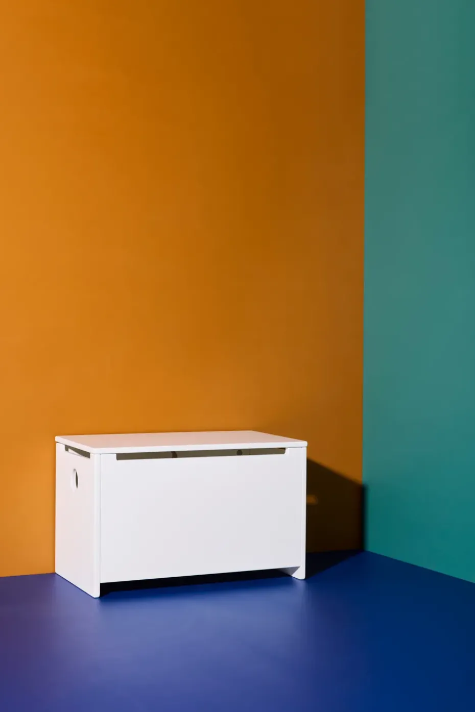 Star chest, White