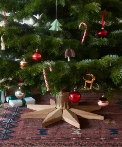 Stella Christmas tree base Ø50.5 cm, Oak