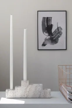 Step six candlestick, Chalk