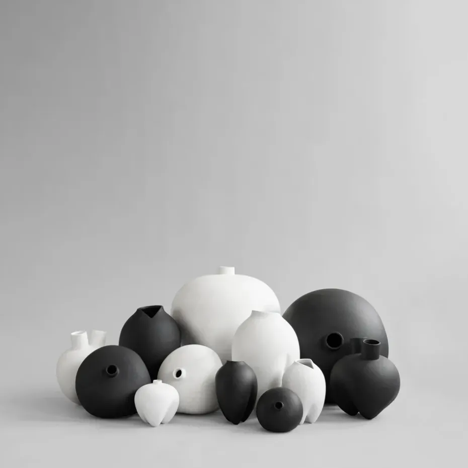 Sumo vase narrow Ø14 cm, Bone White