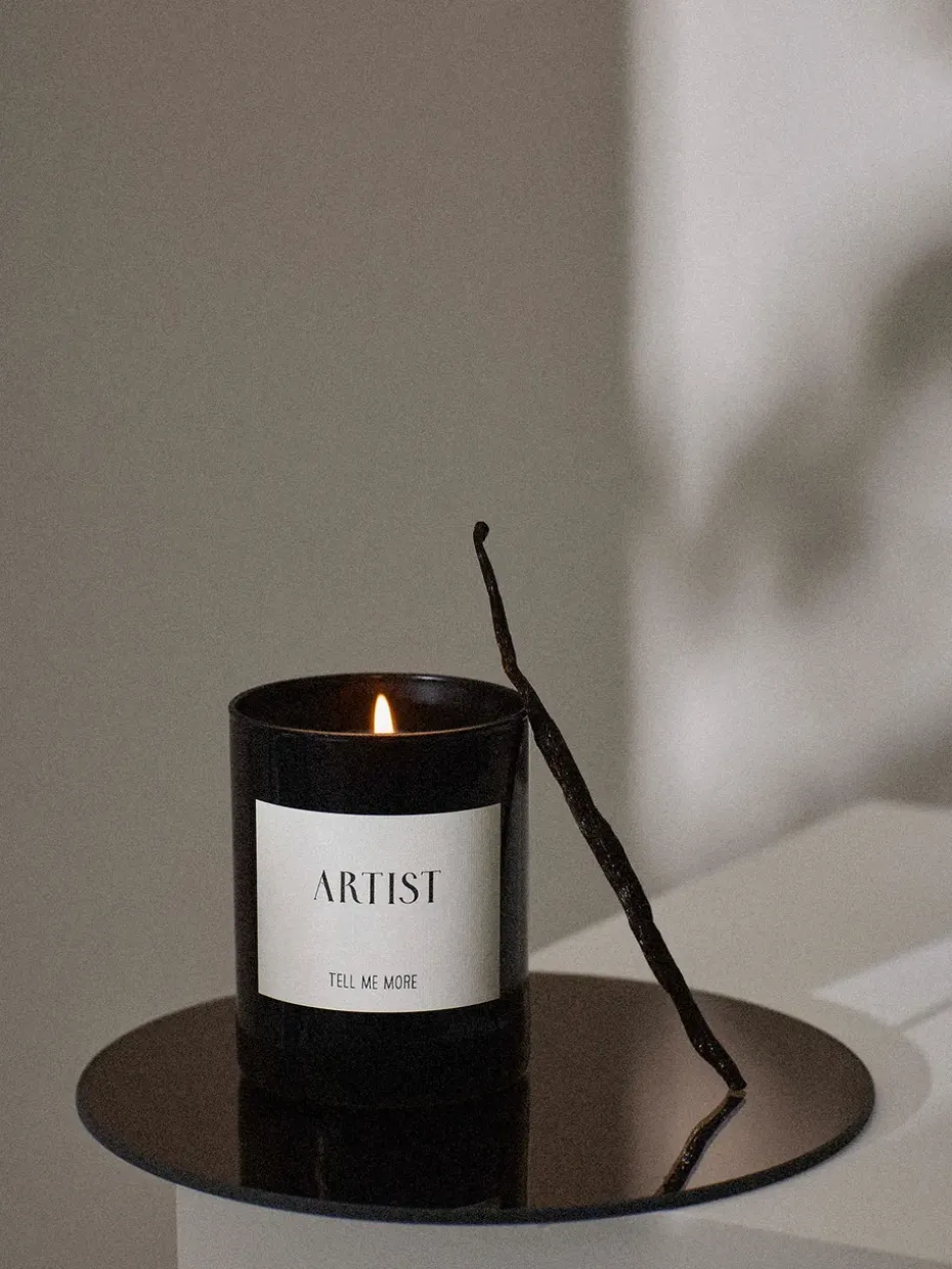 Tell Me More scented candle 48 h, Artist