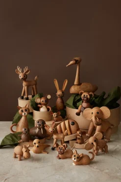 The country mouse decoration, Oak
