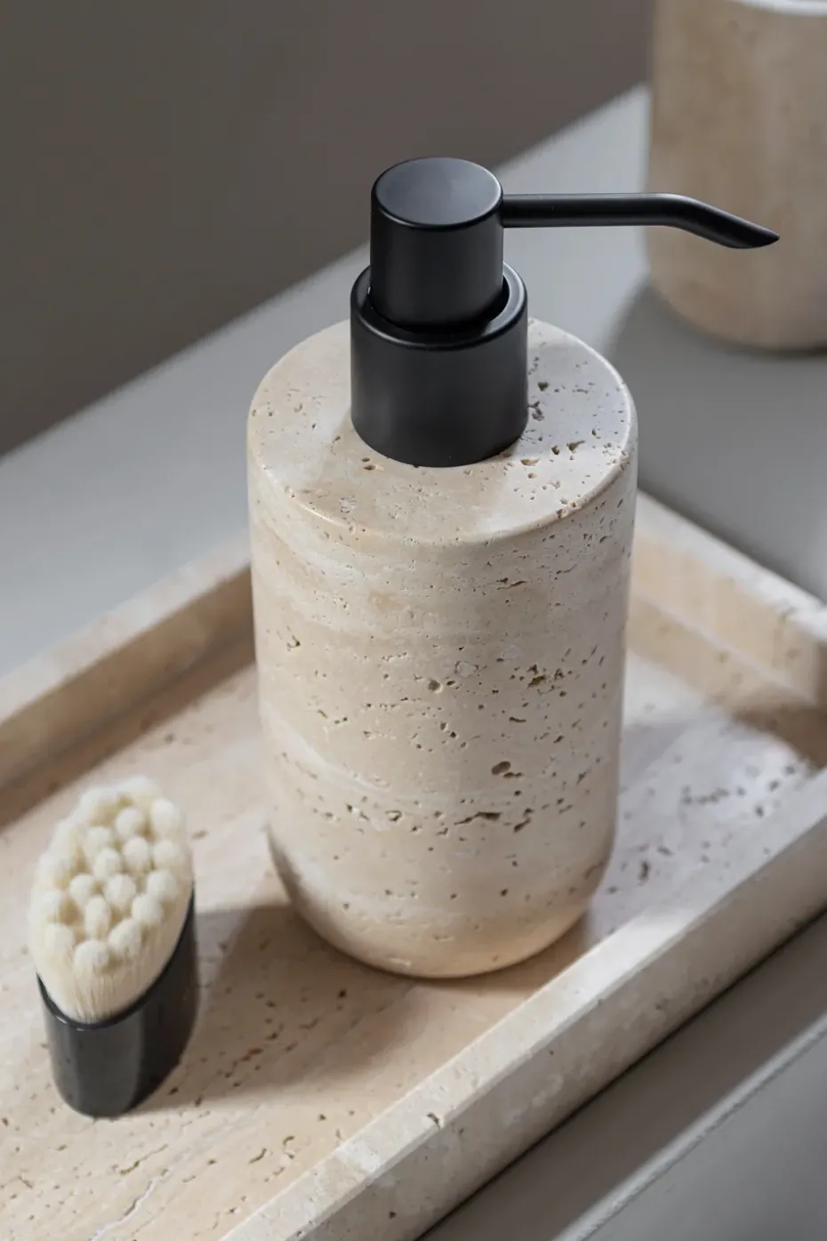 Travertine soap pump 17.5 cm, Linen