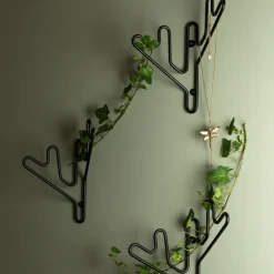 Twig coat hanger, black
