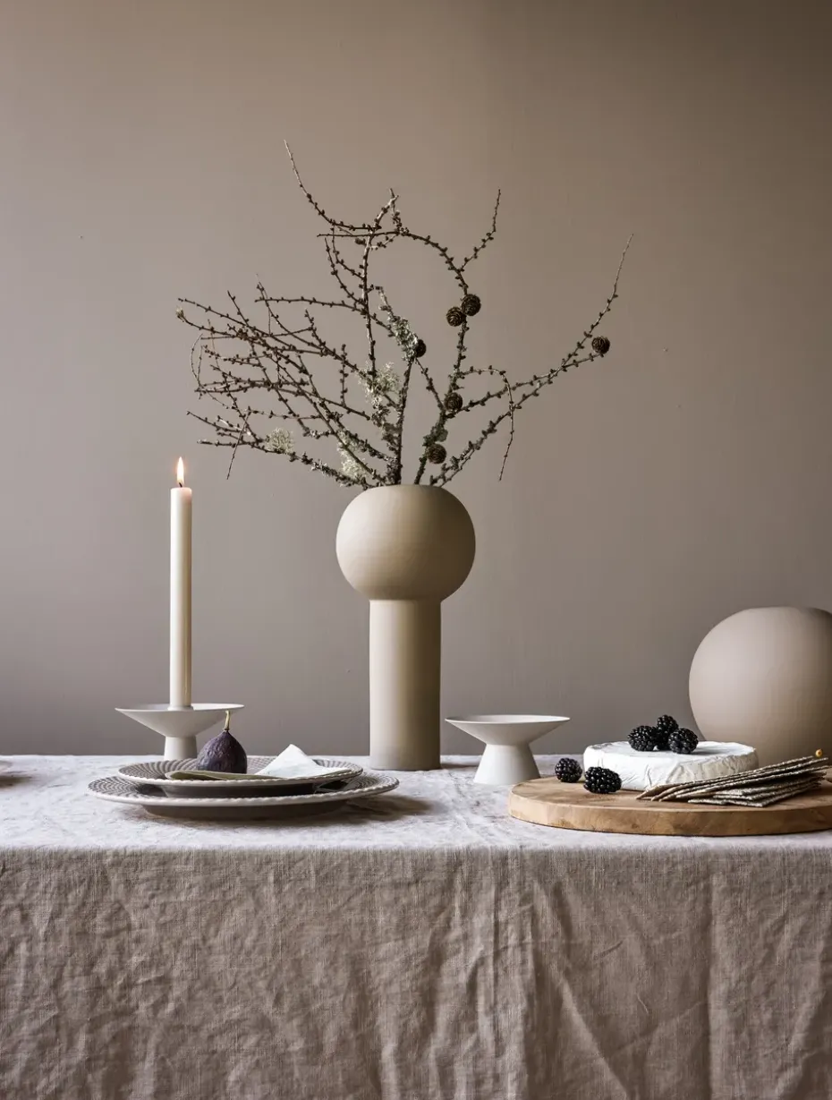 Uma candle sticks, Sand