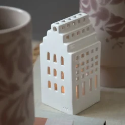 Urbania candleholder, Herregård