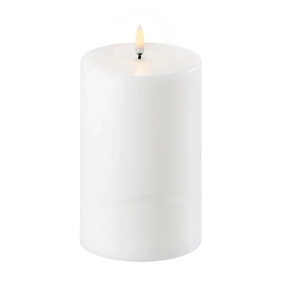 Uyuni LED Block candle white Ø10.1 cm, 15.2 cm