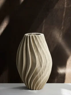 Vento vase, Sand, small 32 cm