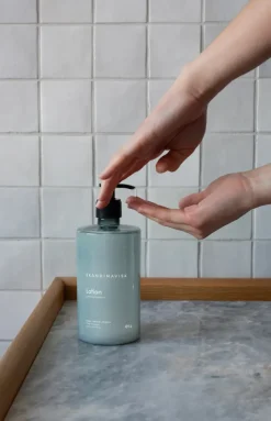 ØY hand & body lotion, 500 ml